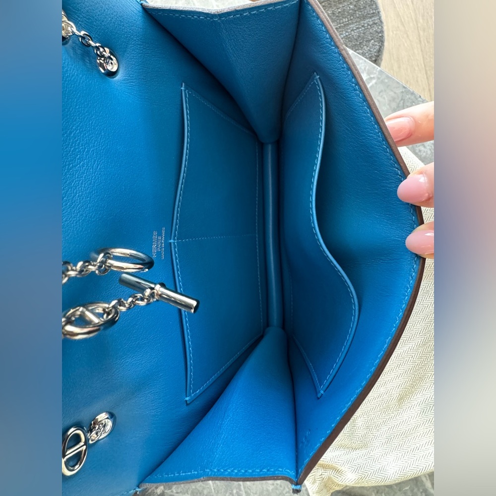 Rare Hermès Catenina Bag In Bleu de Galice S7 Swift Palladium Hardware - Picture 12 of 13